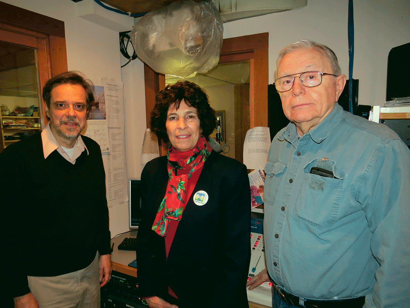 From left, Harold Anderson, programming coordinator for VER; Barbara Loh, executive director; and volunteer reader David Manning.