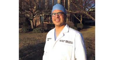 Dr. Dennis Zambrano