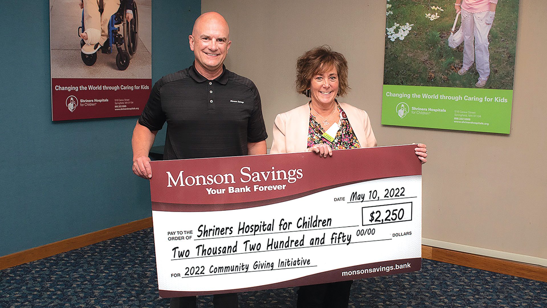 Bank President and CEO Dan Moriarty recently visited Shriners Children’s Hospital in Springfield to present Stacey Perlmutter, the hospital’s director of Development, with a $2,250 donation, part of the bank’s Community Giving Initiative.